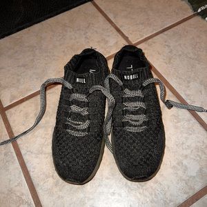 Charcoal grey and army green NoBull knit runners 7.5 womens